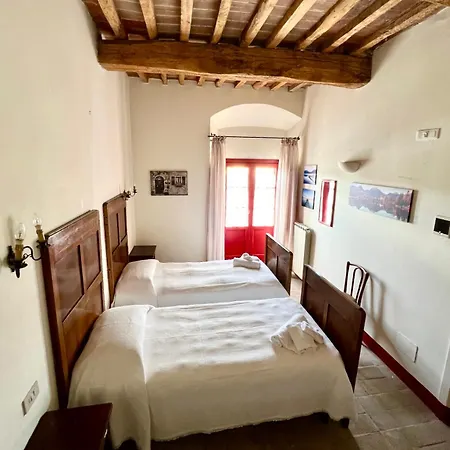 Fattoria Podere I Luoghi Apartmán *